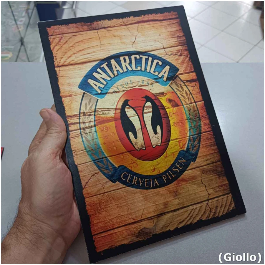 placa mdf decorativa modelo antarctica cerveja pilsen – 30x20cm