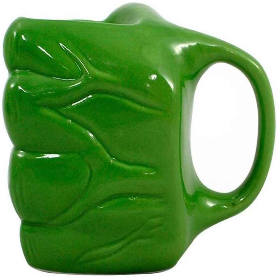 caneca em porcelana formato da mão do hulk marvel