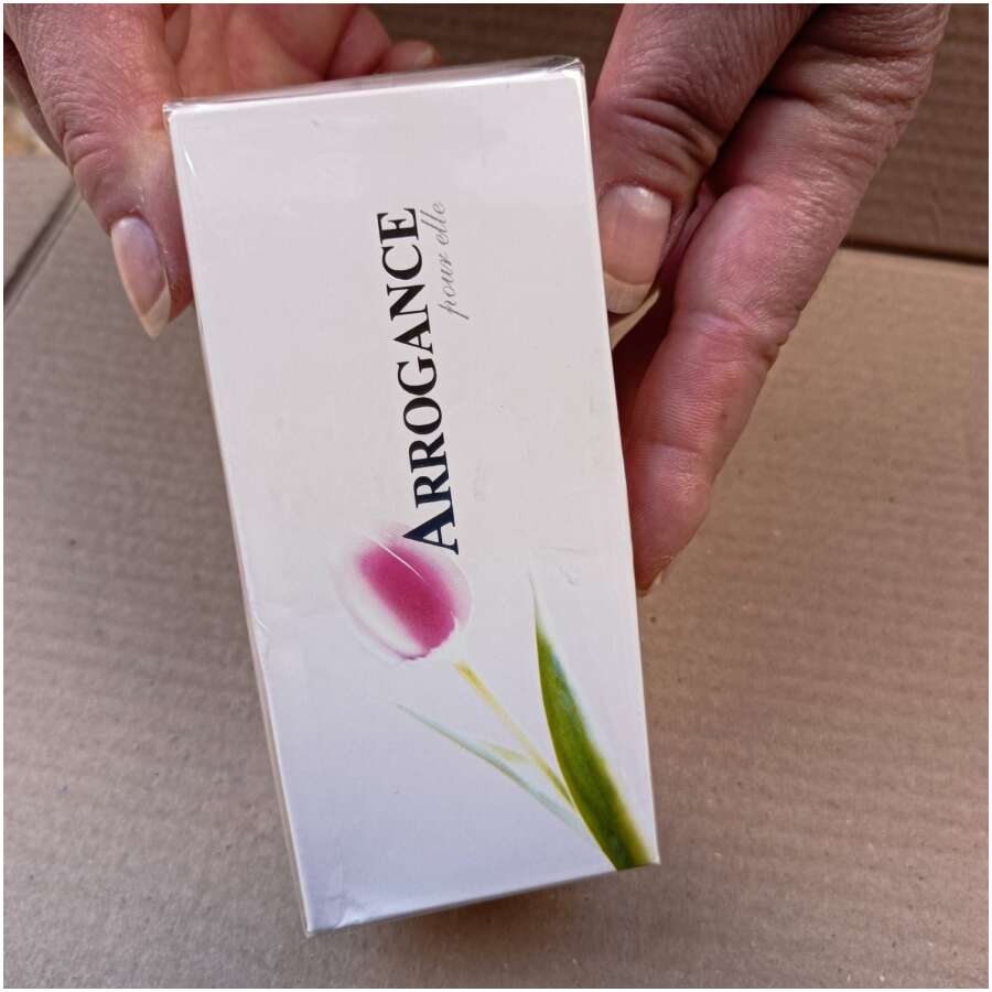 Perfume Arrogance Four elle -Eau de Toilette - 50ml Original Raro Vintage Milano Italy - Image 3