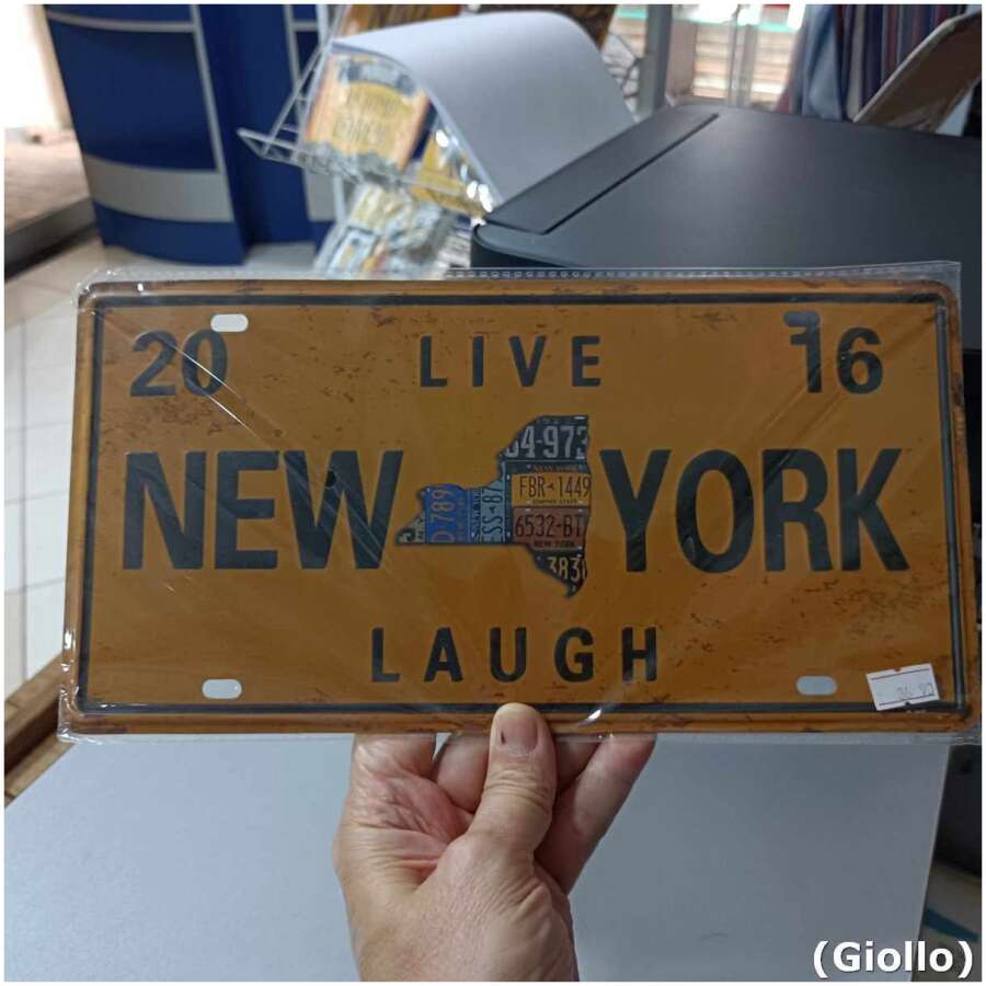 placa metálica decorativa modelo new york live laugh – 30x15cm