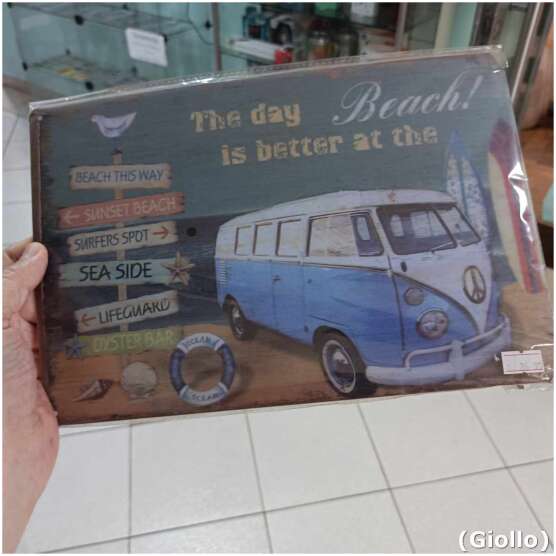 Placa Metálica Decorativa Modelo The day is better at the Beach! – 30x20cm